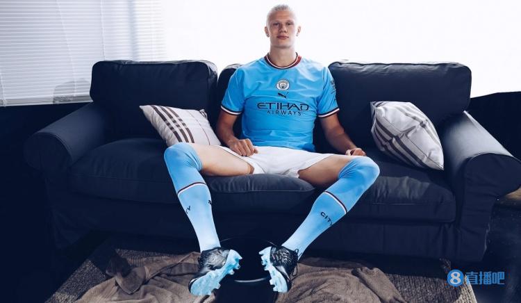 铃木一朗在 2004 年 10 月 1 日击出赛季第 258 支安打，正式超越乔治·席斯勒的历史纪录