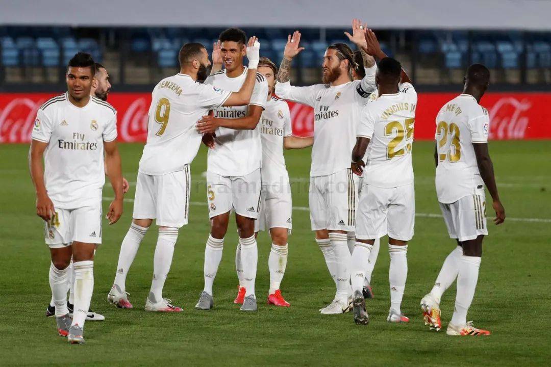 都灵vs乌迪内斯：乔瓦尼-西蒙尼、弗拉希奇首发，扎尼奥洛、卡巴瑟利出战