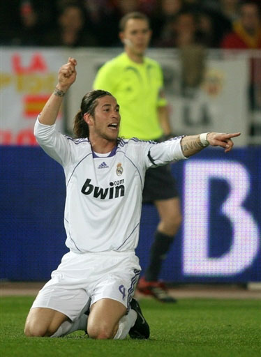 不接受泰山队0积分！J联赛向亚足联申诉，海港或因此无缘亚冠晋级