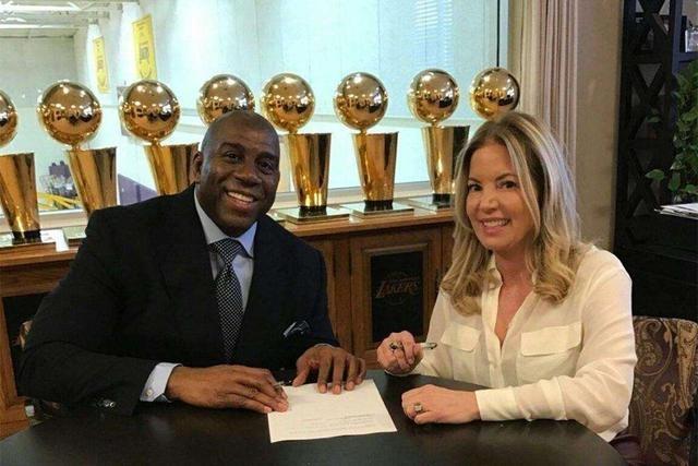 难怪杜兰特会怒砸更衣室！这三大毒瘤不除，火箭永无出头之日