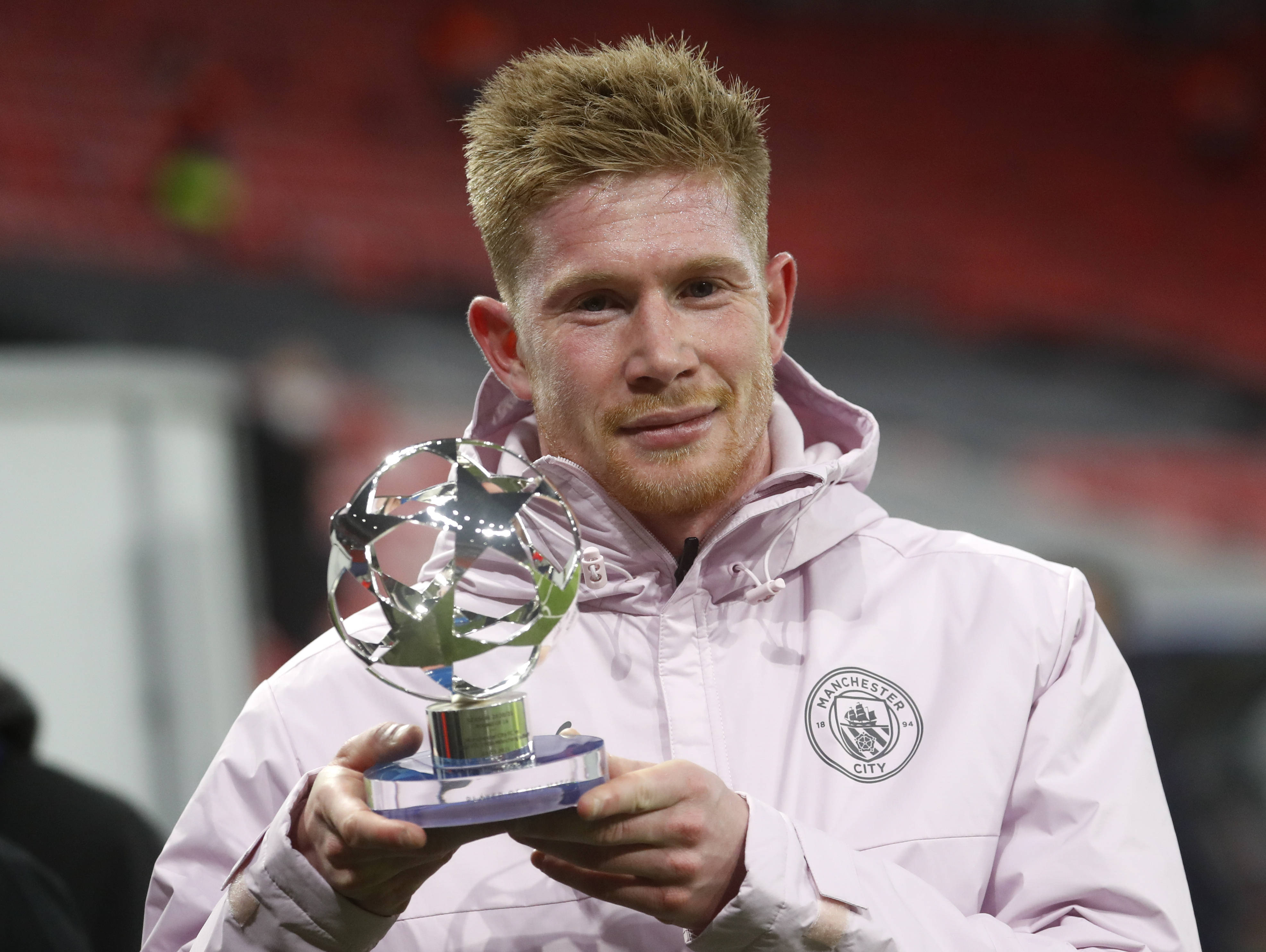 球员暖心动作感动全场