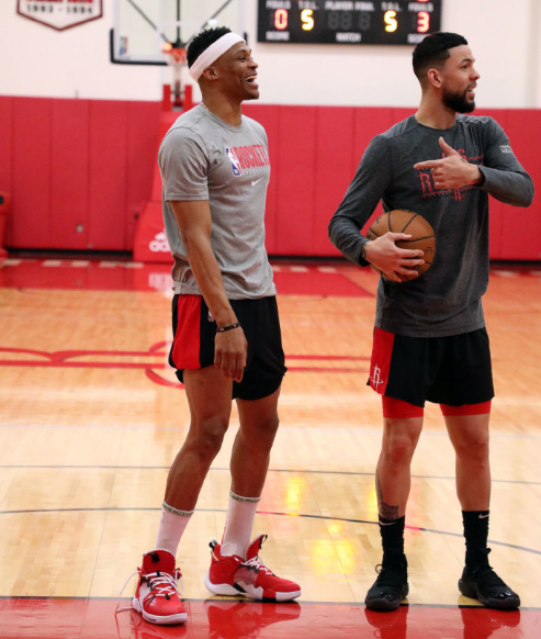 皇马维尼修斯关键进球助球队获胜