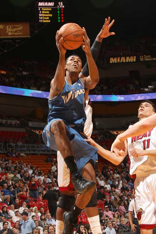 穆奇·贝茨关键跑垒改变比赛走向